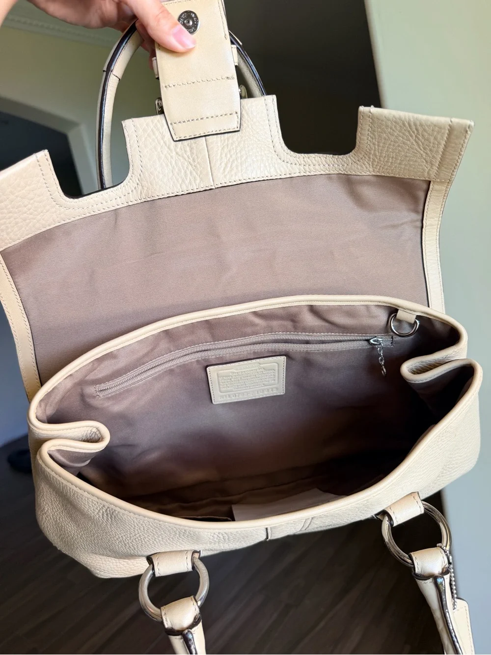Coach Soho Hampton buckle flap bag in cream pebbled leather y2k